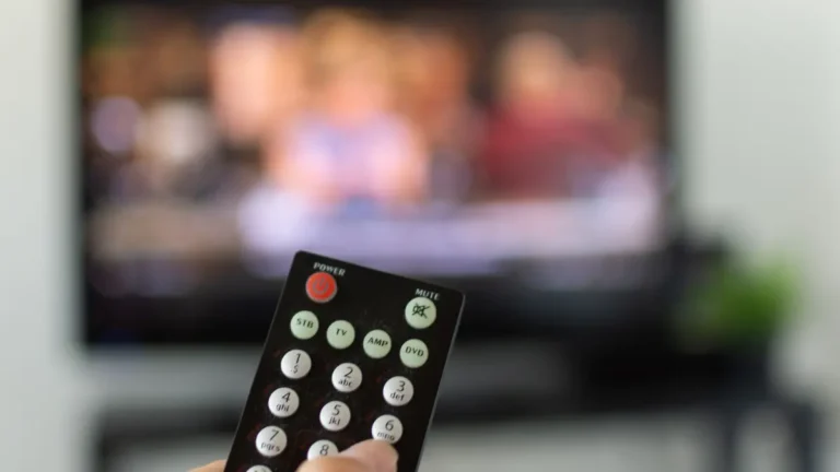 Como transformar sua TV comum em uma Smart com IPTV