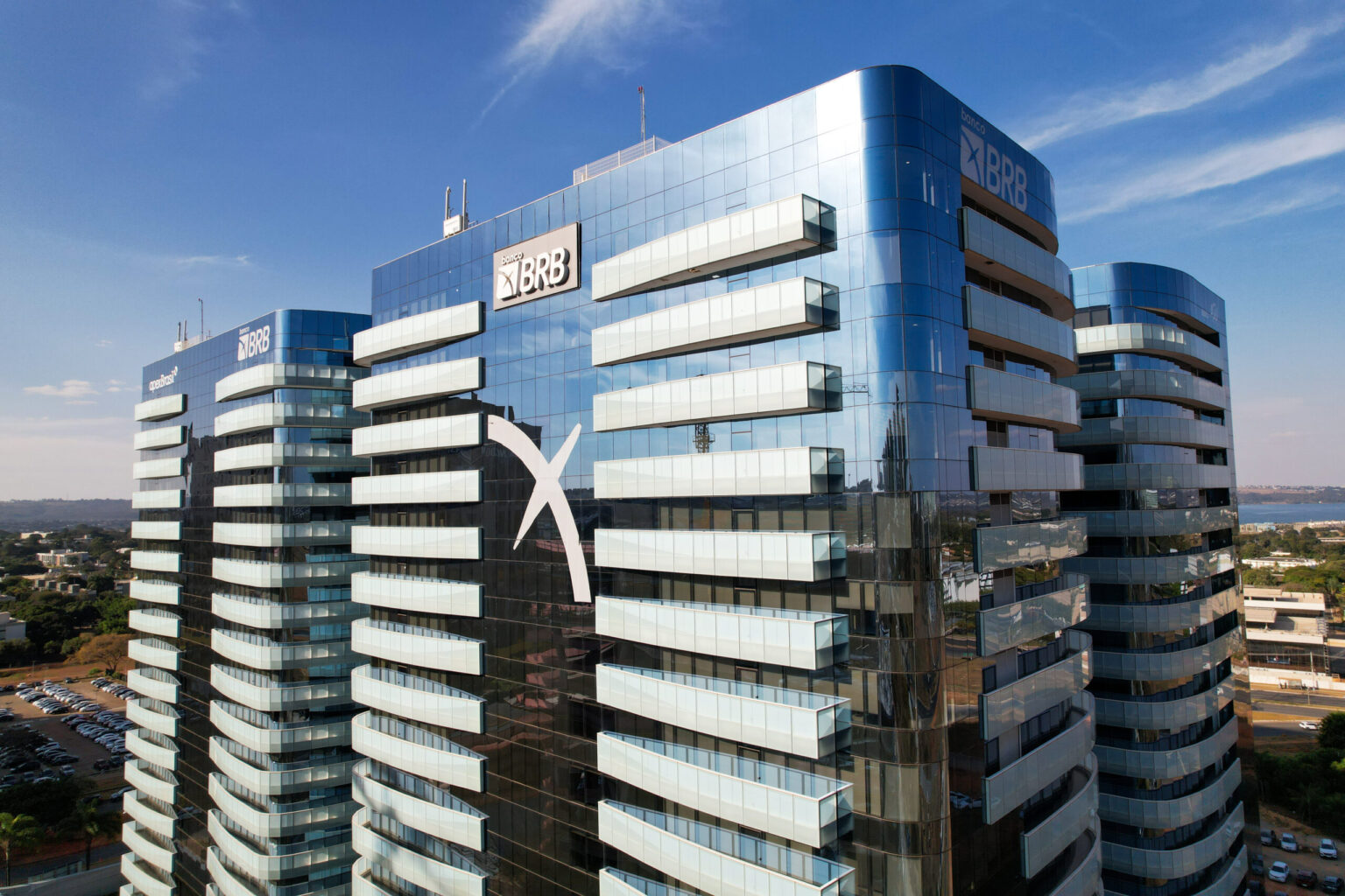 BRB demite dois diretores no caso Master