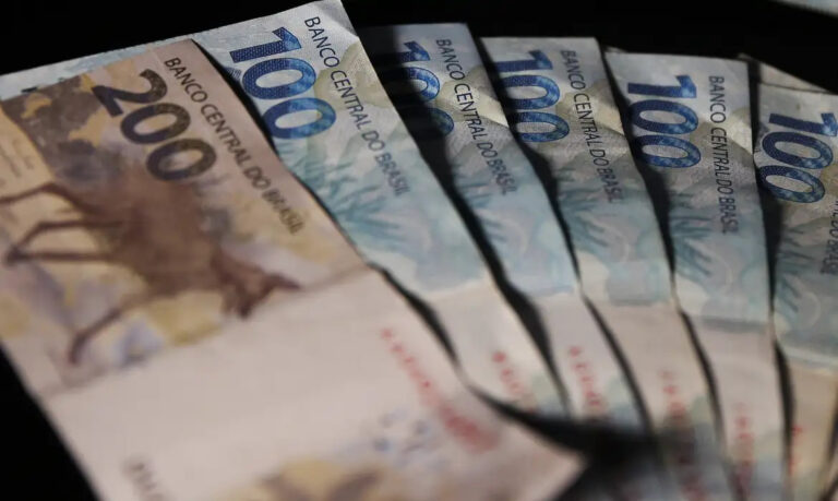 Déficit em conta corrente surpreende e atinge US$ 6,036 bi em março