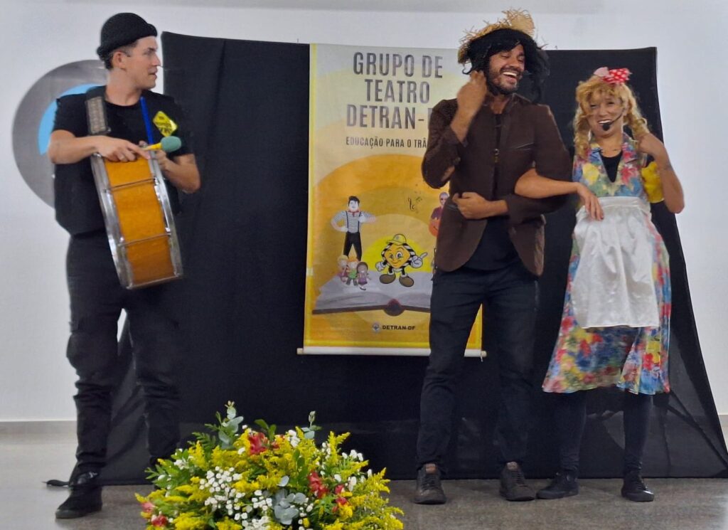 Detran-DF inicia curso de trânsito para professores