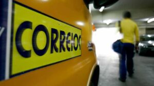 Durigan prevê prejuízo de R$ 10 bi dos Correios