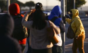 Frente fria e instabilidade provocam temporais no Brasil